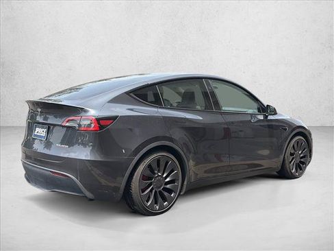 Used 2024 Tesla Model Y Performance AWD/4WD image 5