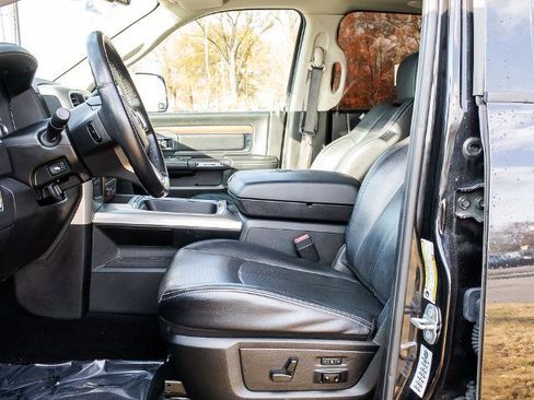 Used 2018 RAM 2500 Laramie image 18