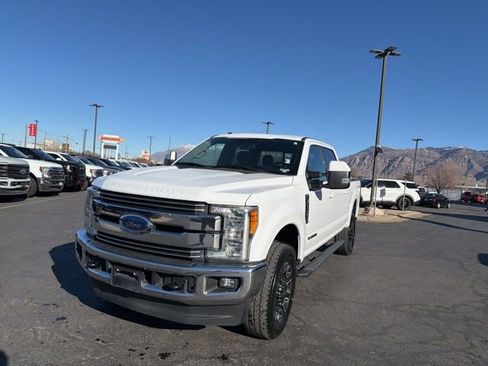 Used 2017 Ford F350 Lariat AWD/4WD image 2