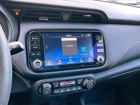 Used 2024 Nissan Kicks SR w/ SR Premium Package image 5