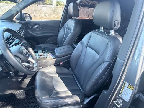 Used 2018 Audi Q7 3.0T Premium AWD/4WD image 8