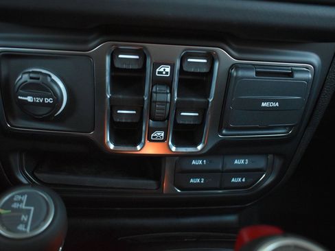 New 2026 Jeep Wrangler Unlimited Sahara image 29