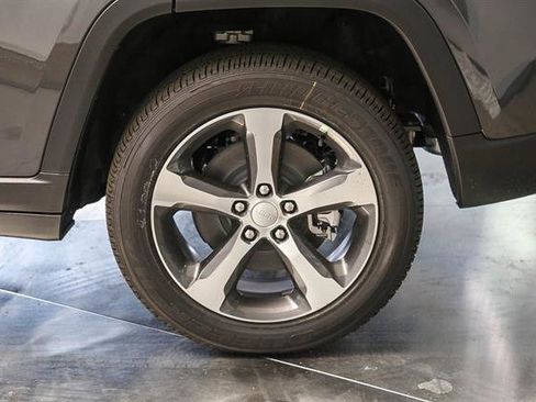 New 2023 Jeep Grand Cherokee 4WD 4xe image 39