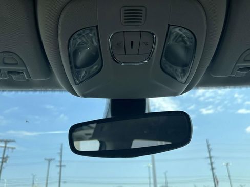 Used 2019 Jeep Compass Latitude w/ Cold Weather Group AWD/4WD image 28