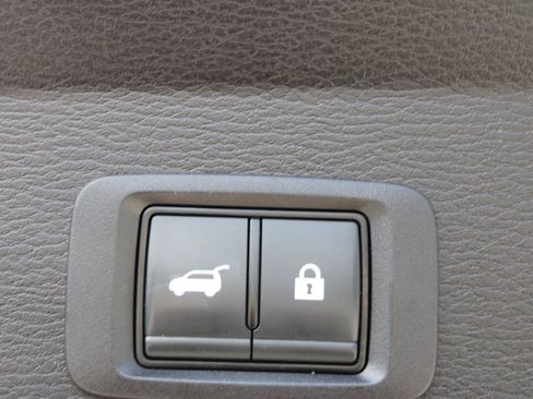 Used 2024 Mitsubishi Outlander SEL AWD/4WD image 29