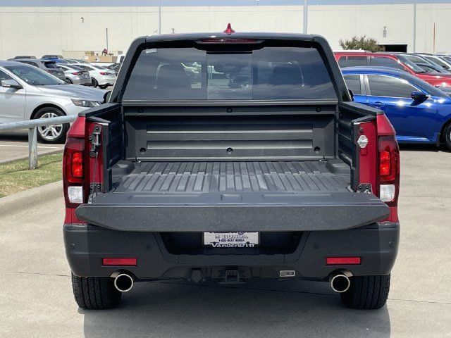 Used 2025 Honda Ridgeline Black Edition image 28