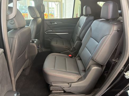 Used 2024 Chevrolet Traverse Z71 w/ LPO, Floor Liner Package AWD/4WD image 22
