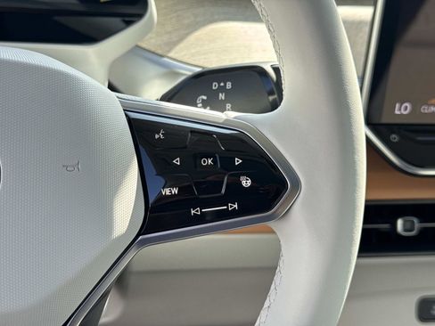 New 2025 Volkswagen ID. Buzz 1st Edition image 20