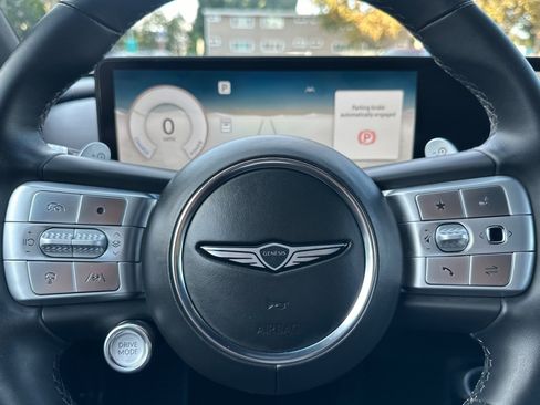 Used 2023 Genesis GV60 Advanced image 25