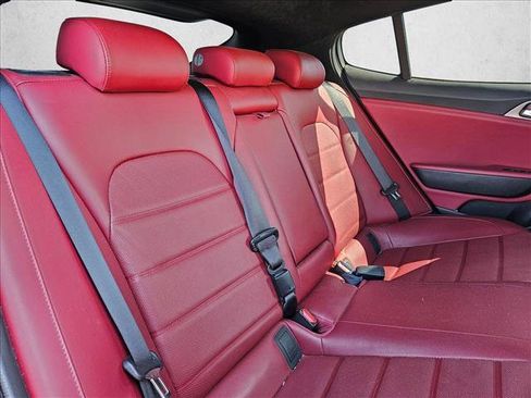 Used 2018 Kia Stinger GT2 image 14