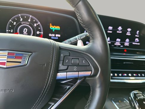 Used 2023 Cadillac Escalade ESV V w/ LPO, ONYX Package image 32