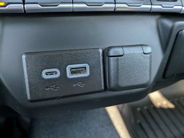 Used 2025 GMC Sierra 1500 Pro w/ Pro Value Package RWD image 18