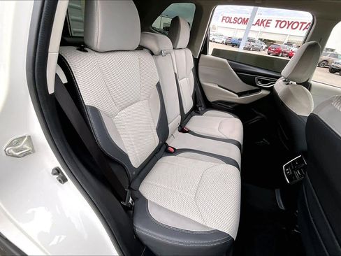 Used 2020 Subaru Forester Premium image 19