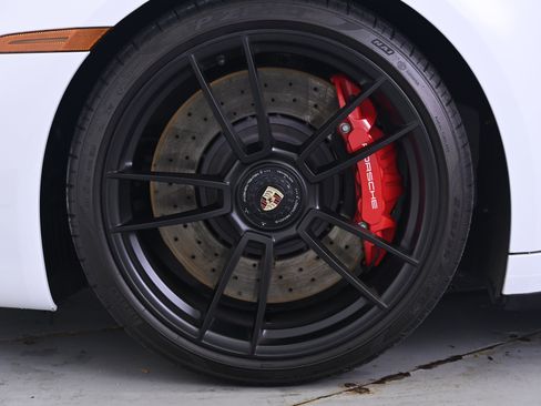 Used 2022 Porsche 911 Carrera 4S image 14