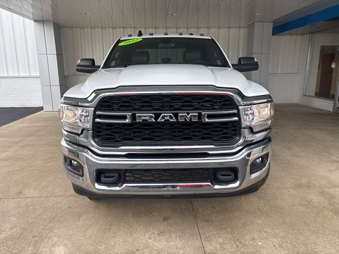 Used 2022 RAM 2500 Tradesman w/ Chrome Appearance Group image 2