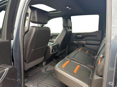 Used 2020 GMC Sierra 1500 AT4 w/ AT4 Premium Package AWD/4WD image 3