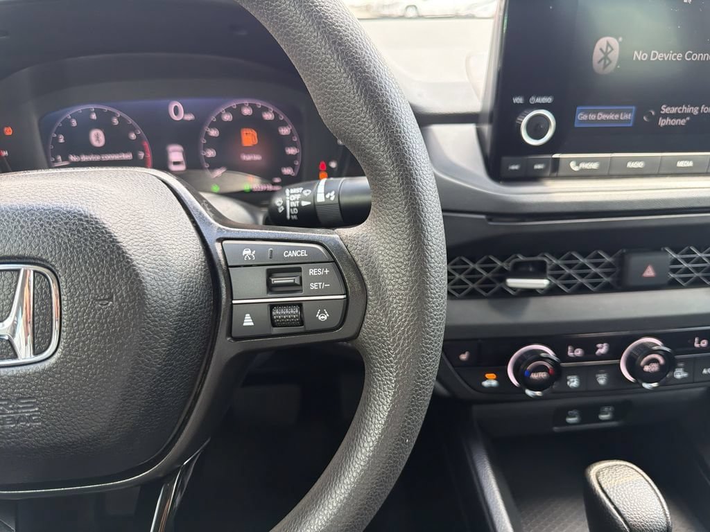 Used 2025 Honda Accord SE image 29