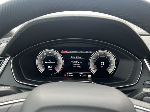 Certified 2025 Audi Q5 2.0T Premium Plus w/ Premium Plus Package image 11