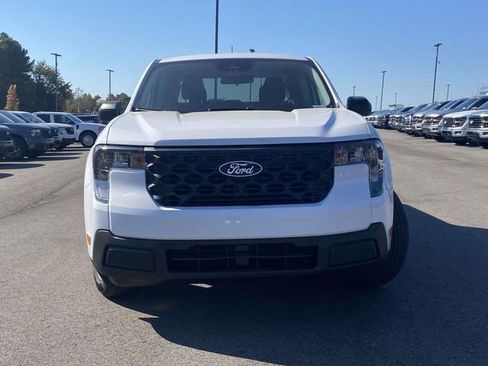 New 2025 Ford Maverick XL w/ Equipment Group 102A image 19