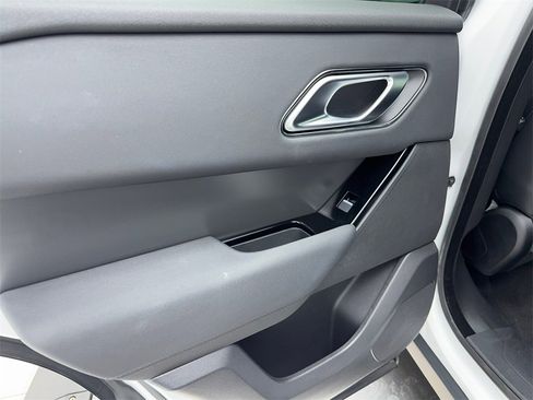 Used 2025 Land Rover Range Rover Velar Dynamic SE image 45