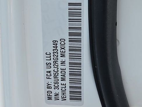 Used 2024 RAM 2500 Tradesman w/ Chrome Appearance Group image 28