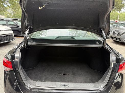 Used 2025 Nissan Sentra SV FWD image 28
