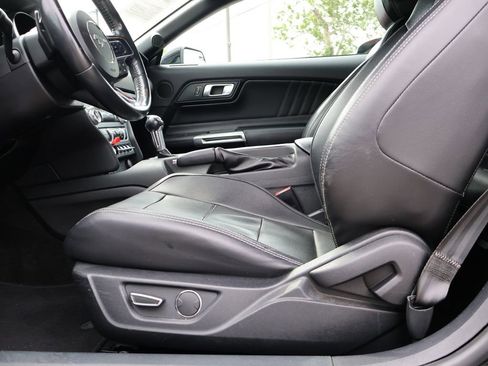 Used 2019 Ford Mustang GT Premium RWD image 35
