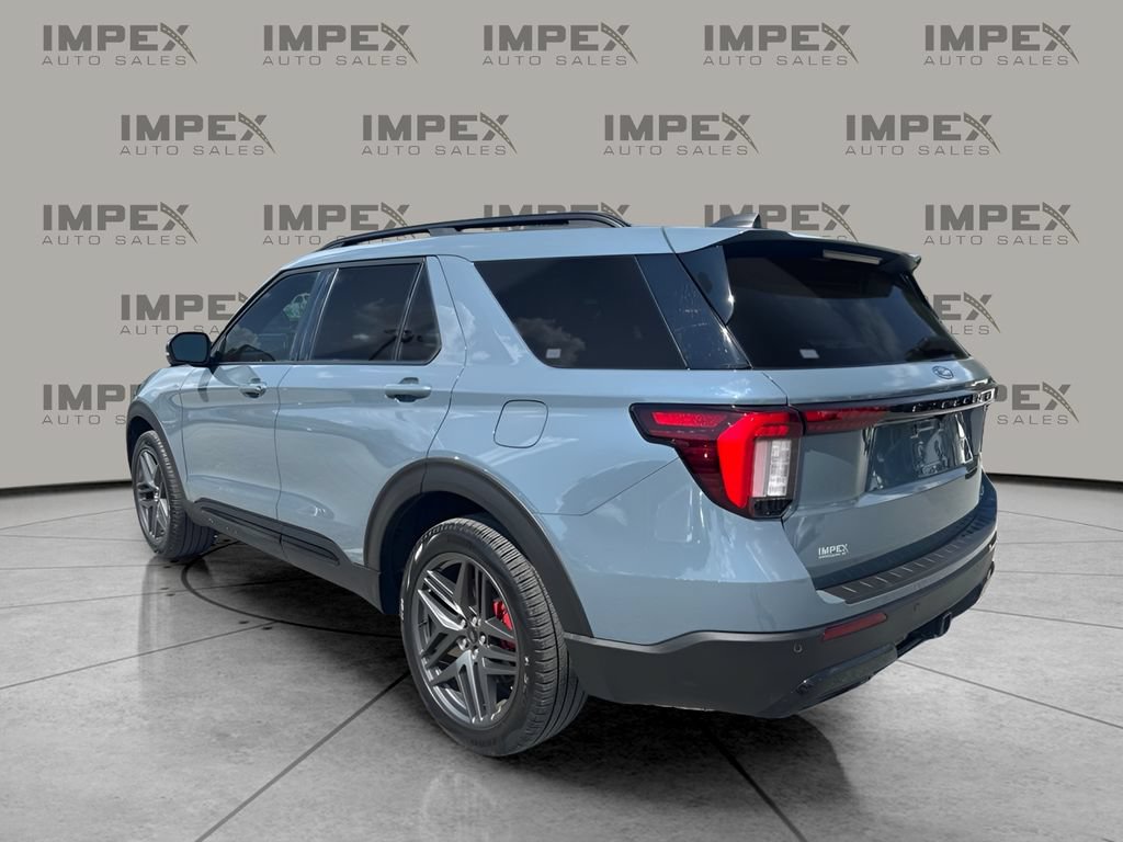 Used 2025 Ford Explorer ST-Line w/ Premium Package AWD/4WD image 3