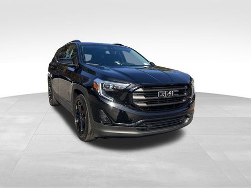 Used 2021 GMC Terrain SLT w/ Elevation Edition image 7