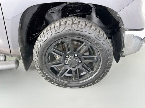 Used 2020 Toyota Tundra SR5 w/ SR5 Leather Package AWD/4WD image 37