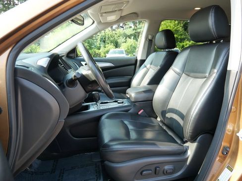 Used 2017 Nissan Pathfinder SL w/ SL Tech Package AWD/4WD image 15