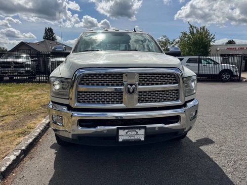 Used 2018 RAM 3500 Laramie AWD/4WD image 10