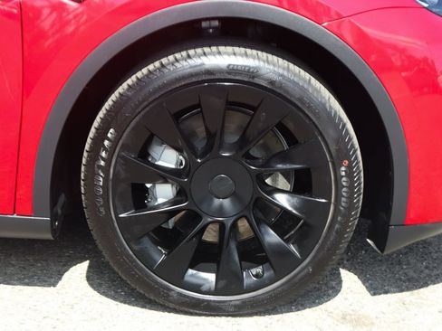 Used 2023 Tesla Model Y Long Range AWD/4WD image 44