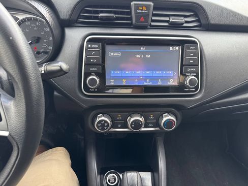 Used 2021 Nissan Versa S FWD image 25
