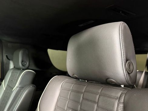 Used 2025 Cadillac Escalade ESV V w/ LPO, ONYX Package image 24