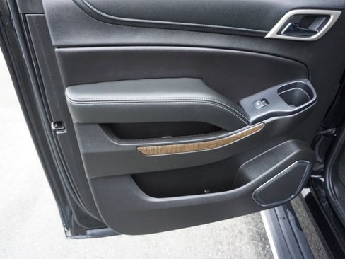 Used 2018 GMC Yukon XL Denali w/ Denali Ultimate Package image 18