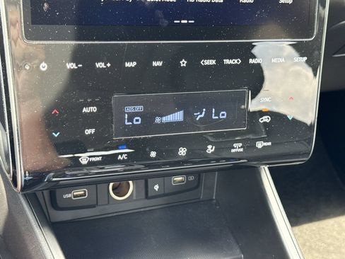 Used 2023 Hyundai Tucson Limited AWD/4WD image 31