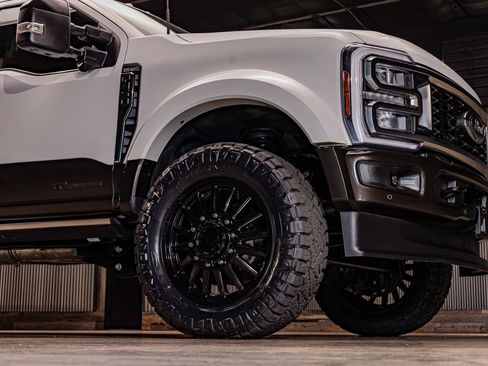 Used 2025 Ford F450 King Ranch image 13