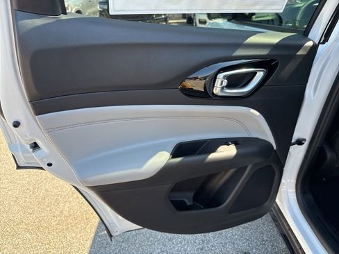 New 2026 Jeep Compass Limited AWD/4WD image 19