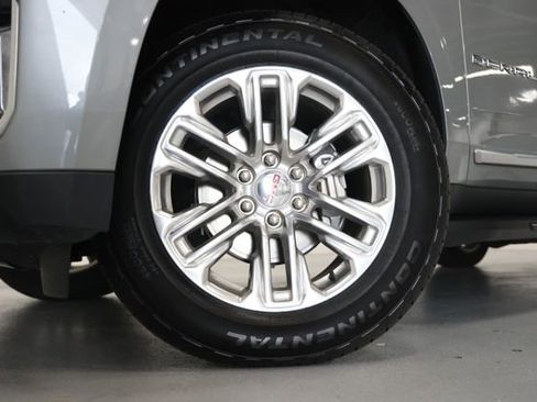 Used 2024 GMC Yukon XL Denali AWD/4WD image 13
