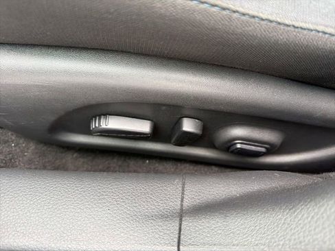 Used 2016 Nissan Altima 2.5 SR w/ Interior Lighting Package FWD image 14