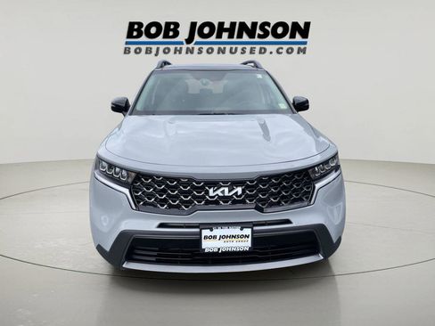 Used 2023 Kia Sorento S w/ Panoramic Sunroof Package AWD/4WD image 8
