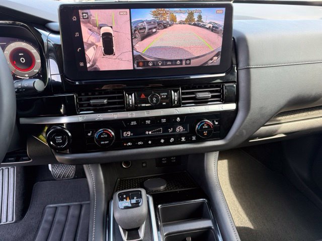 Certified 2026 Nissan Pathfinder SL AWD/4WD image 16