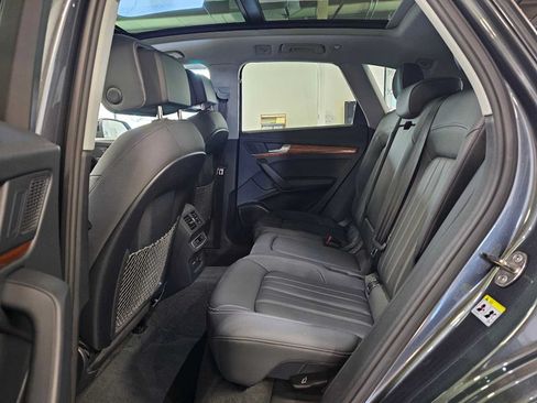 Used 2023 Audi Q5 2.0T Premium Plus w/ Premium Plus Package AWD/4WD image 18