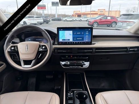 Certified 2023 Lincoln Corsair AWD w/ Equipment Group 101A image 17