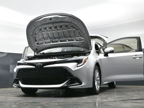 Used 2023 Toyota Corolla SE FWD image 46