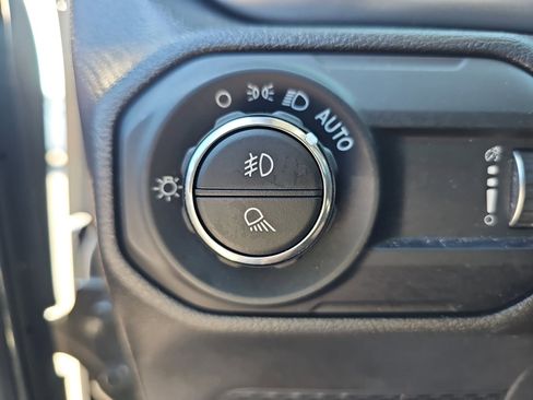 Used 2023 Jeep Gladiator Willys image 26