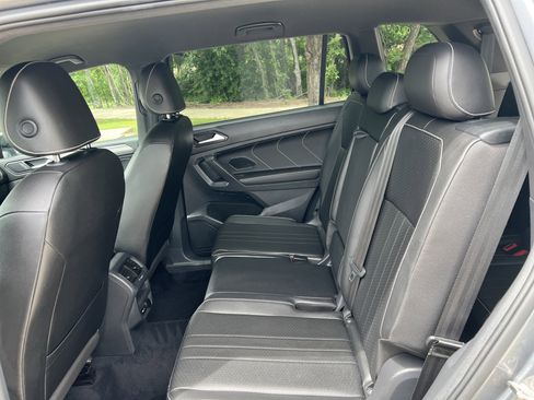 Used 2022 Volkswagen Tiguan SE R-Line FWD image 28