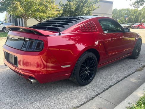 Used 2013 Ford Mustang GT Premium w/ Electronics Pkg RWD image 5