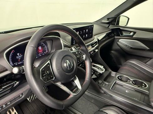 Used 2025 Acura MDX A-Spec image 17